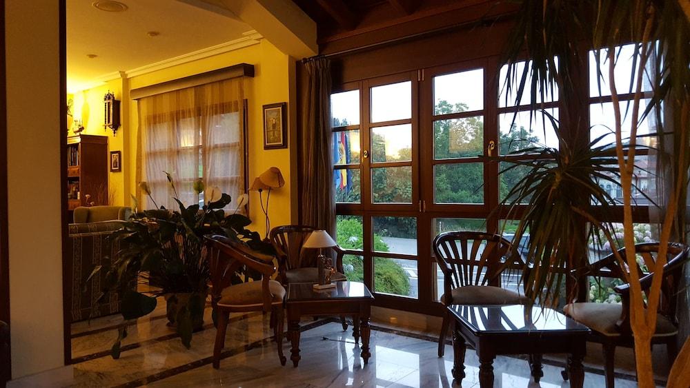 Hotel Valle Las Luinas Soto de Luiña المظهر الخارجي الصورة