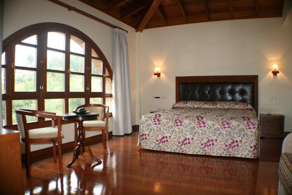 Hotel Valle Las Luinas Soto de Luiña الغرفة الصورة