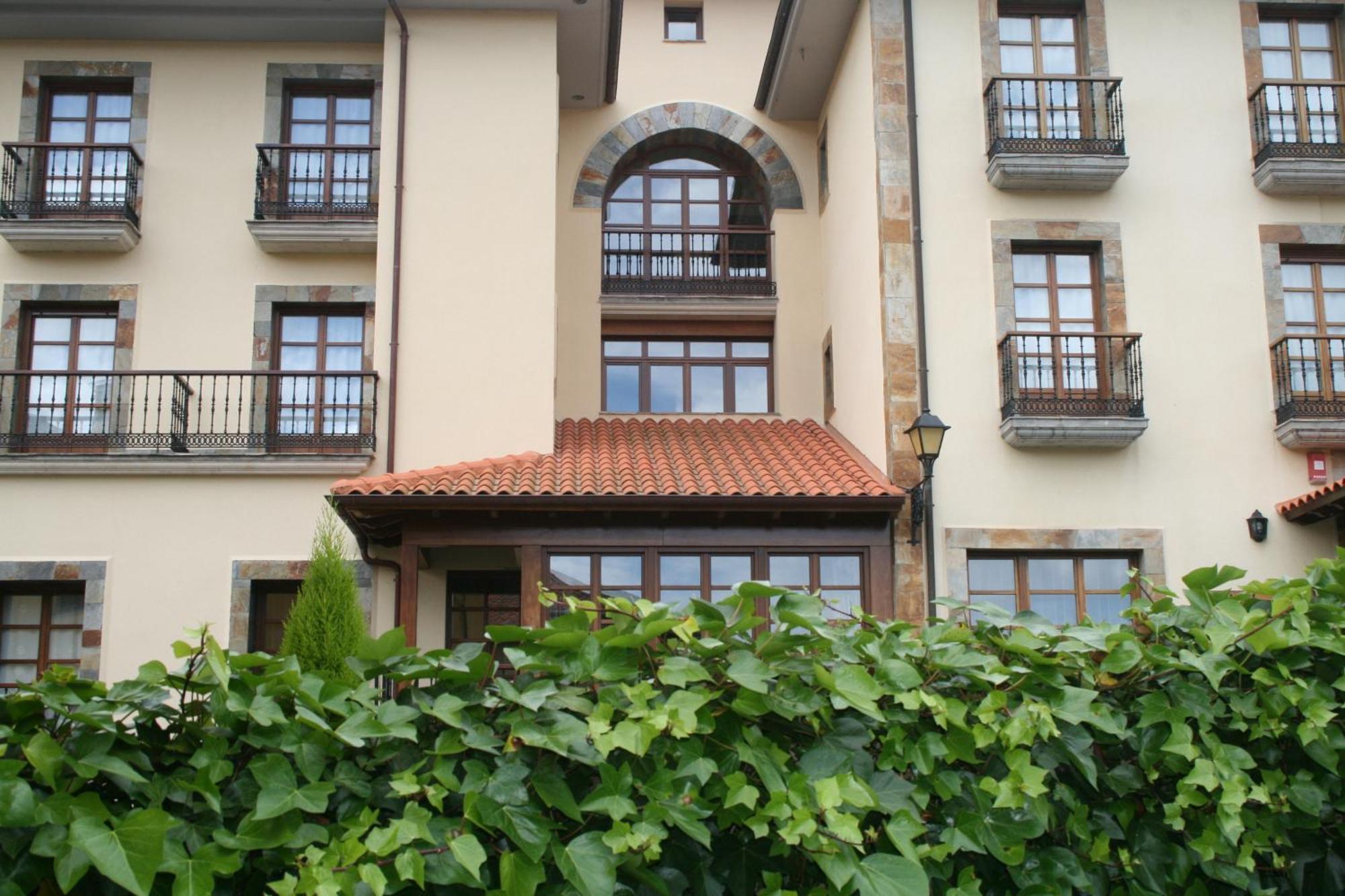 Hotel Valle Las Luinas Soto de Luiña المظهر الخارجي الصورة