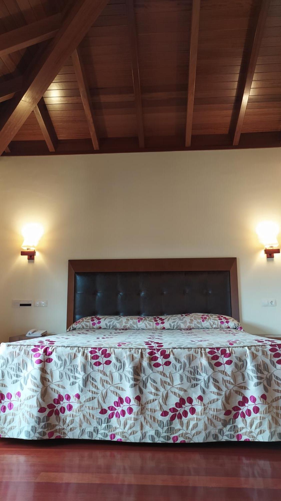 Hotel Valle Las Luinas Soto de Luiña الغرفة الصورة
