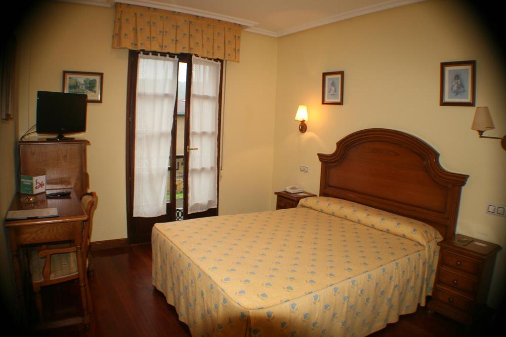 Hotel Valle Las Luinas Soto de Luiña الغرفة الصورة