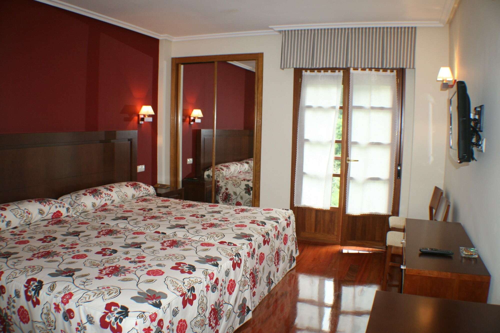 Hotel Valle Las Luinas Soto de Luiña المظهر الخارجي الصورة