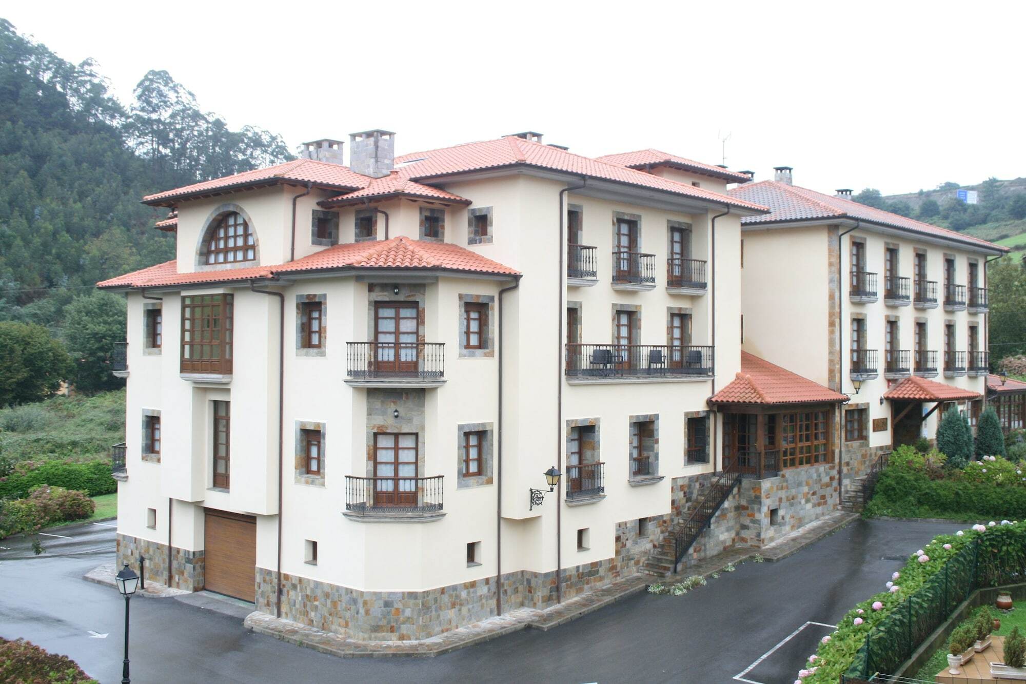 Hotel Valle Las Luinas Soto de Luiña المظهر الخارجي الصورة